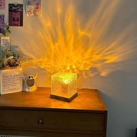 Offres Spéciales Aurora Northern Lights LED Night Lamp Crystal Square Water Ripple Cube Light avec Ocean Wave Projector pour chambre à coucher