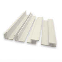 Perfiles de Extrusión de PVC Ecológicos, Barras Planas, Tiras, Secciones de Acabado y Molduras Angulares Rígidas para Proyectos de Plástico para Supermercados