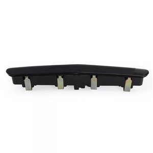Luz de Freno Elevada LED para Chevrolet Camaro 2016-2021, Negra y Roja, 84330249 84776577 84468410 - Product Image 3