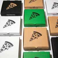 Boîte à pizza rectangulaire sur mesure de haute qualité, en carton rigide recyclable de qualité alimentaire avec gaufrage à chaud doré et couleur personnalisée