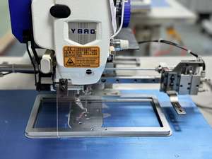 Machine à coudre industrielle informatisée à point noué, à plat, à une aiguille, programmable pour motifs, pour usage domestique, neuve - Product Image 3