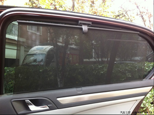 Pare-soleil rétractable de voiture de deuxième rangée <span class=keywords><strong>pour</strong></span> rideaux personnalisés de <span class=keywords><strong>véhicules</strong></span> de tourisme - Product Image 6