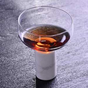 Verres à shot décoratifs en cristal coloré en gros pour ensembles, verres à whisky et margaritas rétro vintage faits à la main pour la décoration intérieure - Product Image 4