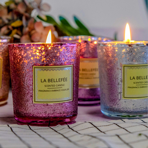 Velas Aromáticas de Lujo en Vaso con Recubrimiento Dorado, Velas de Cera de Soja con Aceites de Fragancia, Aromaterapia, Velas Aromáticas en Frasco de Vidrio - Product Image 4