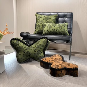 Hot Sale Jacquard Leopard Pattern Butterfly <strong>Cushion</strong> with Plush Trim Unique <strong>Statement</strong> Pillow for Modern Interior Design - Product Image 4