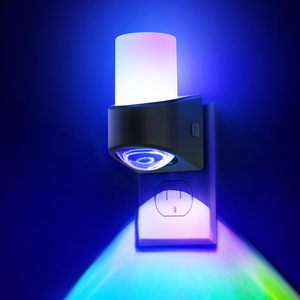 ไฟกลางคืนเปลี่ยนสี RGB พร้อมเซ็นเซอร์ LED 3 โหมด ไฟตกแต่งเสียบปลั๊กสำหรับห้องนอน - Product Image 1
