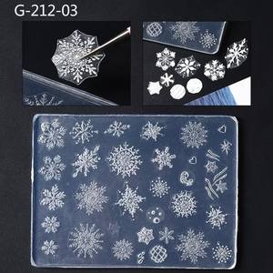 Flocons <span class=keywords><strong>de</strong></span> <span class=keywords><strong>neige</strong></span> Nail Art Silicone Moule Hiver Chandails Gel Imprimer Pochoirs En Relief Papillons Fleur Nail Sculpture Modèles Outils - Product Image 6