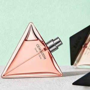 น้ำหอมผู้หญิงแบบกำหนดเอง กลิ่นติดทนนาน สเปรย์น้ำหอม กลิ่นอู๊ด - Product Image 2