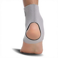 Attelle de cheville en néoprène à double sangle avec protection de talon ouvert pour la récupération des entorses de la cheville, idéale pour le football, la course à pied et le basketball