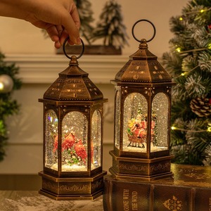 Lanterne à eau scintillante avec globes de neige de Noël, cardinaux, cristal, alimentation par piles ou USB, boîte à musique avec 8 chansons, minuterie 6H, Noël - Product Image 1