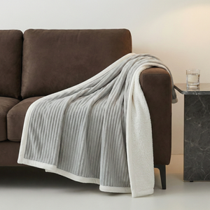 Manta de Franela Acanalada 3D Transpirable y Termorreguladora al por Mayor para Cama, Ideal para Personas Calurosas, Confort de Hotel - Product Image 1