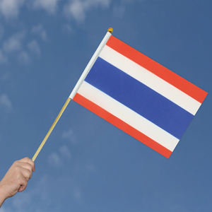 2024 fábrica gran oferta Tailandia poste de madera bandera ondeada a mano para vacaciones generales - Product Image 5