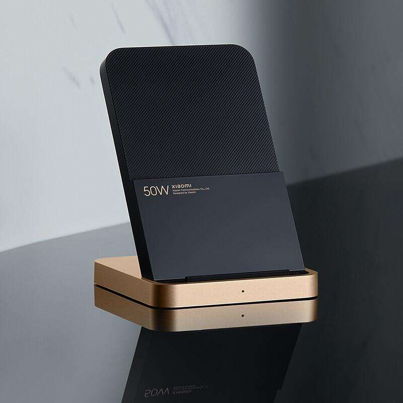 Xiaomi Mi 50W Wireless Charging Stand Built-in Silent Cooling Fan Wireless Stand Charger with 67W Fast Charger Cable Set