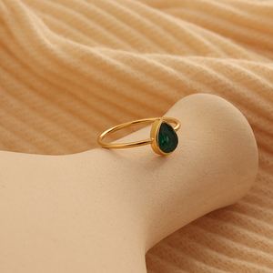 Anillo de Boda Unisex de Diseño Clásico y Simple, con Circonita Verde Creada en Laboratorio, Acero Inoxidable, Chapado en Oro de 18K, Certificado AIGS - Product Image 4