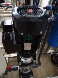 Máquina Purificadora <span class=keywords><strong>de</strong></span> <span class=keywords><strong>Agua</strong></span> RO <span class=keywords><strong>de</strong></span> 1t, Sistema <span class=keywords><strong>de</strong></span> Tratamiento <span class=keywords><strong>de</strong></span> <span class=keywords><strong>Agua</strong></span> RO <span class=keywords><strong>de</strong></span> 1000L/H, Estación <span class=keywords><strong>de</strong></span> Recarga <span class=keywords><strong>de</strong></span> <span class=keywords><strong>Agua</strong></span> <span class=keywords><strong>Alcalina</strong></span>, Bomba Industrial con Control Automático - Product Image 5