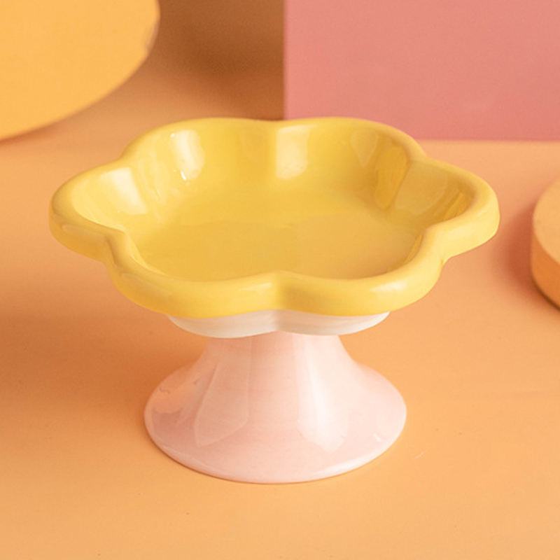 สีเหลือง