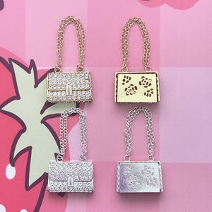 Chique Lipstick Sexy Lip Simulatie Merktas Parfumfles Hart Telefoonhoesje Charm DIY Crafts Deco Accessoires - Product Image 3