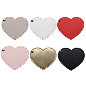 Espejo Compacto Giratorio de Cuero PU con Forma de Corazón, Espejo de Bolsillo Plegable Portátil con Llavero, Regalo al por Mayor - Product Image 5