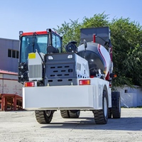 Prix Compétitif Camion Malaxeur à Béton Mobile Autochargeur de 2m³ Alimenté au Diesel