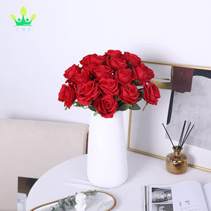 <span class=keywords><strong>Rosas</strong></span> <span class=keywords><strong>Rojas</strong></span> de Seda de Tacto Realista, Flores Individuales con Tallo Largo, Ramos para Bodas y Graduaciones, <span class=keywords><strong>Rosas</strong></span> Artificiales Realistas - Product Image 4