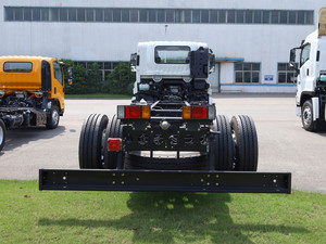 Meilleure Offre : Châssis de <span class=keywords><strong>Camion</strong></span> Isuzu FTR 14 Tonnes, Fourgon <span class=keywords><strong>2022</strong></span>, Nouveaux Châssis FTR 1.5 Cabines à Vendre, Prix Usine - Product Image 6