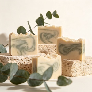 Savon Artisanal au Suif de Bovins Élevés en Pâturage avec Logo Personnalisé, Procédé à Froid, Huiles Naturelles, Hydratant Visage et Corps, Pour Tous Types de Peau - Product Image 1