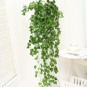 Plante artificielle murale en feuilles de Scindapsus Aureus Hitom, style lierre chinois, pour décoration murale verticale (vente en gros) - Product Image 1