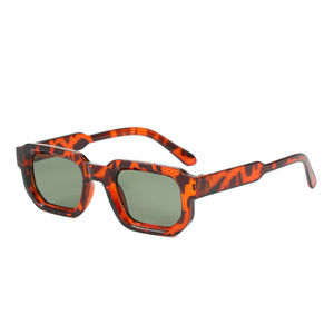 Lunettes de soleil de luxe unisexes UV400 PC carrées tendance pour femmes ou hommes, lunettes élégantes - Product Image 1