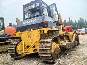 Bulldozer d'occasion Shantui SD32 sur chenilles, modèle 2020, moteur Cummins, puissance 257 kW, excellentes performances, prix avantageux - Product Image 1