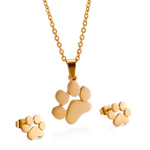 Juego de Joyería con Pendientes de Acero Inoxidable con Huellas de Animales (Perro/Gato) y Collar Chapado en Oro - Product Image 1