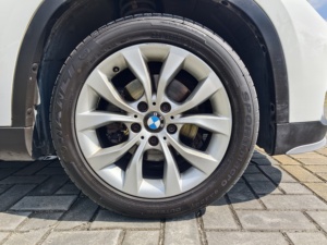 <span class=keywords><strong>BMW</strong></span> <span class=keywords><strong>X1</strong></span> <span class=keywords><strong>SDrive18i</strong></span> SUV 2012-2013, Vehículo Utilitario Deportivo de Lujo a Gasolina, Interior Oscuro, Volante a la Izquierda, Auto Usado en Venta - Product Image 3