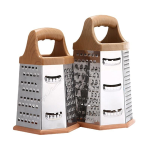 Mayorista DD1080 Utensilios de Cocina: Rallador Multifuncional 6 en 1 con Mango de Madera, Pelador y Rebanador de Acero Inoxidable en Caja - Product Image 1