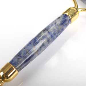 Prodotto naturale per il <span class=keywords><strong>viso</strong></span> massaggiatore sodalite rotolo blu <span class=keywords><strong>di</strong></span> <span class=keywords><strong>giada</strong></span> <span class=keywords><strong>di</strong></span> <span class=keywords><strong>massaggio</strong></span> del <span class=keywords><strong>rullo</strong></span> - Product Image 4