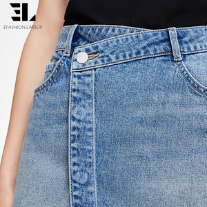 Pantalones Vaqueros Holgados de Lyocell Suave y Ecológico de Fábrica Personalizada LARSUR, Pantalones Vaqueros Desgastados con Lavado Desgastado y Borde Crudo para Mujer - Product Image 3