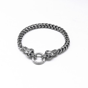 Yunnique Pulsera de cadena de plata tibetana con diseño de calavera de animal, regalo de joyería unisex - Product Image 5