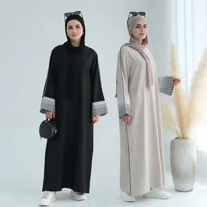 最新の控えめなアバヤイスラム服刺EmbroideryパネスティンクフィヤデザインラマダンEIDクローズドアバヤドバイ女性イスラム教徒のドレス
