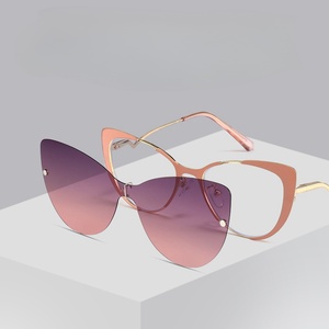 Lunettes de soleil pour femmes 2-en-1 avec monture en métal magnétique œil de chat, verres polarisés TAC UV400, anti-lumière bleue - Product Image 2