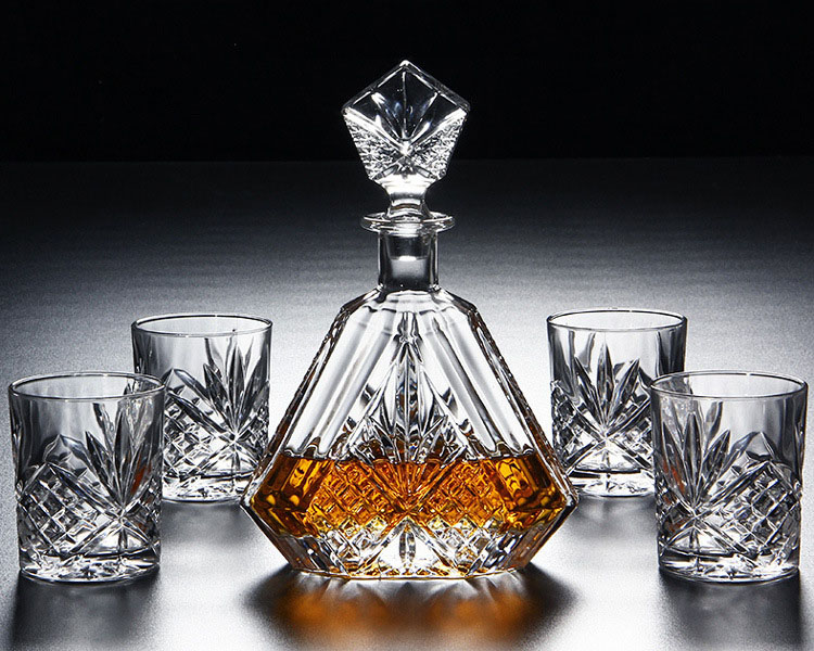 Barware Classic Clear Glass Decanter 750ml Plain Whiskey Decanter for Bourbon Liquor