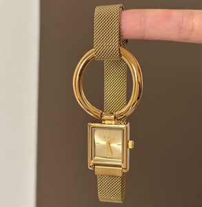 Reloj de Cuarzo de Lujo para Mujer al por Mayor, Moderno, con Correa de Malla Magnética de 16 mm, Anillo Grande, Resistente al Agua 3ATM - Product Image 1