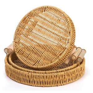 Vassoio Rotondo Intrecciato Fatto a Mano con Manici in Legno, Cesto in Rattan Plastico per Pane e Frutta, Adatto per Tavolino da Caffè - Product Image 1