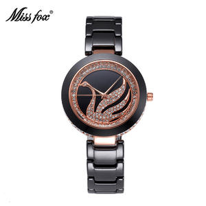 Reloj de Cerámica de Alta Gama Personalizado 2026, con Diamantes Grabados en Forma de Cisne, Ultrafino, Apto para Damas, Resistente al Agua, Estilo Casual - Product Image 5