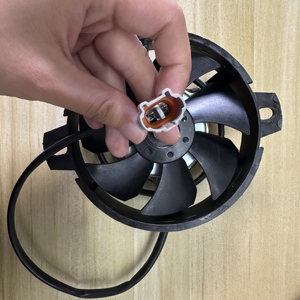 อะไหล่พลาสติกสำหรับมอเตอร์ไซด์หม้อน้ำระบบระบายความร้อนพัดลมระบายความร้อนสำหรับ Aprilia <span class=keywords><strong>RS</strong></span> 50 <span class=keywords><strong>125</strong></span> 2017-2020ยามาฮ่า - Product Image 4