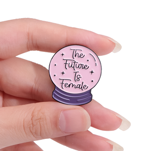 Insignia de Solapa Decorativa de Dibujos Animados, Regalo de Joyería Feminista Creativa, Oraciones de Poder para Chica, Broches de Su Historia para Artesanías de Metal - Product Image 1