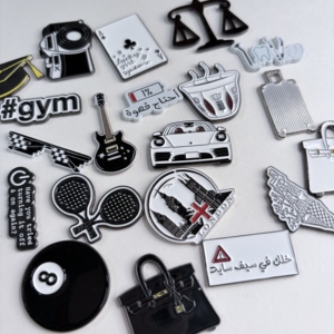Nouvelle Broche en Métal Émaillé Souple Noir et Blanc Minimaliste 2026, Personnalisable avec Croix Arabe Gravée, Motifs Tendance pour Décoration Intérieure - Product Image 2