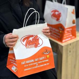 Sac en papier kraft écologique, recyclable, résistant à l'huile et à la graisse, personnalisé pour l'emballage de la restauration rapide, pour les frites et le poulet frit - Product Image 5