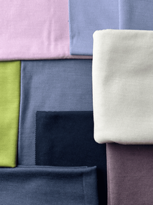 Tissu <span class=keywords><strong>jersey</strong></span> en <span class=keywords><strong>laine</strong></span> mérinos certifié OEKO, tissu mélangé tricoté, 14% <span class=keywords><strong>laine</strong></span>, 80% polyester, 6% élasthanne, 190 g/m², 18 microns, pour vêtements haut <span class=keywords><strong>de</strong></span> gamme. - Product Image 3