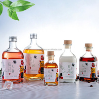 Hete Verkoop 100Ml 250Ml 300Ml 500Ml Vierkante Lege Wodka Whisky Likeur Fruit Wijn Glazen Fles Met Houten Kurk