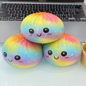 Jouet anti-stress créatif en forme de grand pain vapeur coloré arc-en-ciel, jouet à presser mystère, boulettes moelleuses - Product Image 4