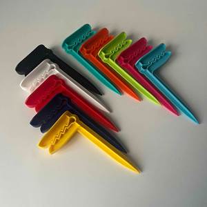 Pinces pour serviettes de plage - Taille jumbo pour sécuriser vos serviettes, parfaites pour la plage, la piscine, les croisières, le camping et les activités de plein air - Product Image 2