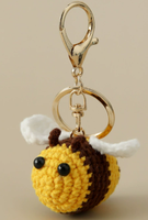 Porte-clés en crochet amigurumi capybara en peluche, fait main, doux, écologique, durable, avec un design de dessin animé pour la Journée de la Terre